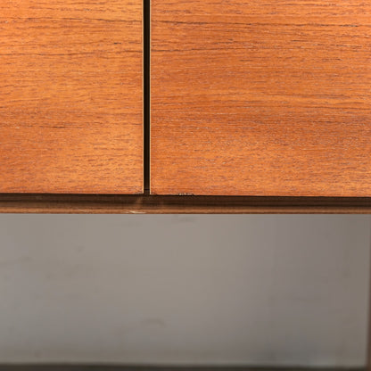 イギリスヴィンテージ サイドボード