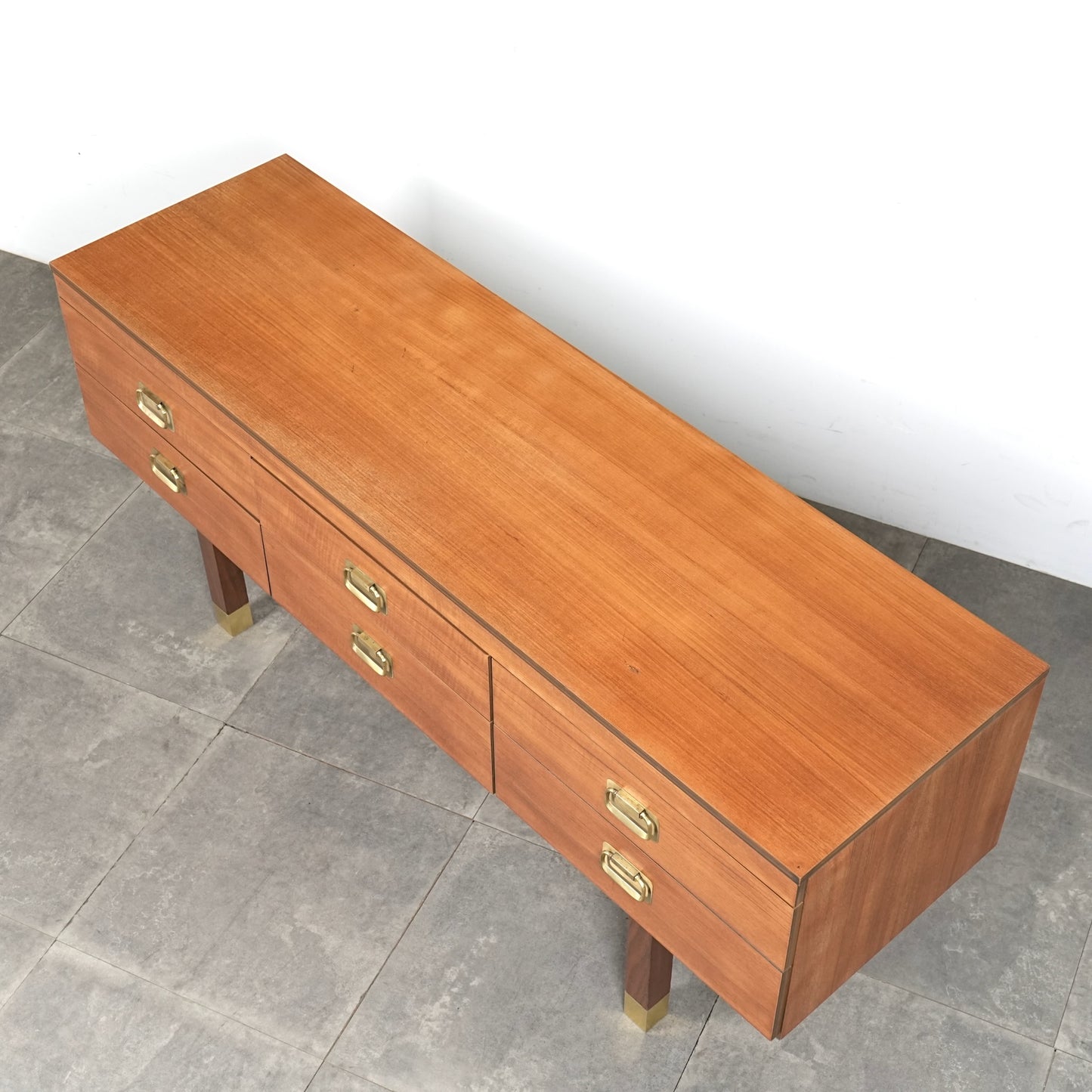 イギリスヴィンテージ サイドボード