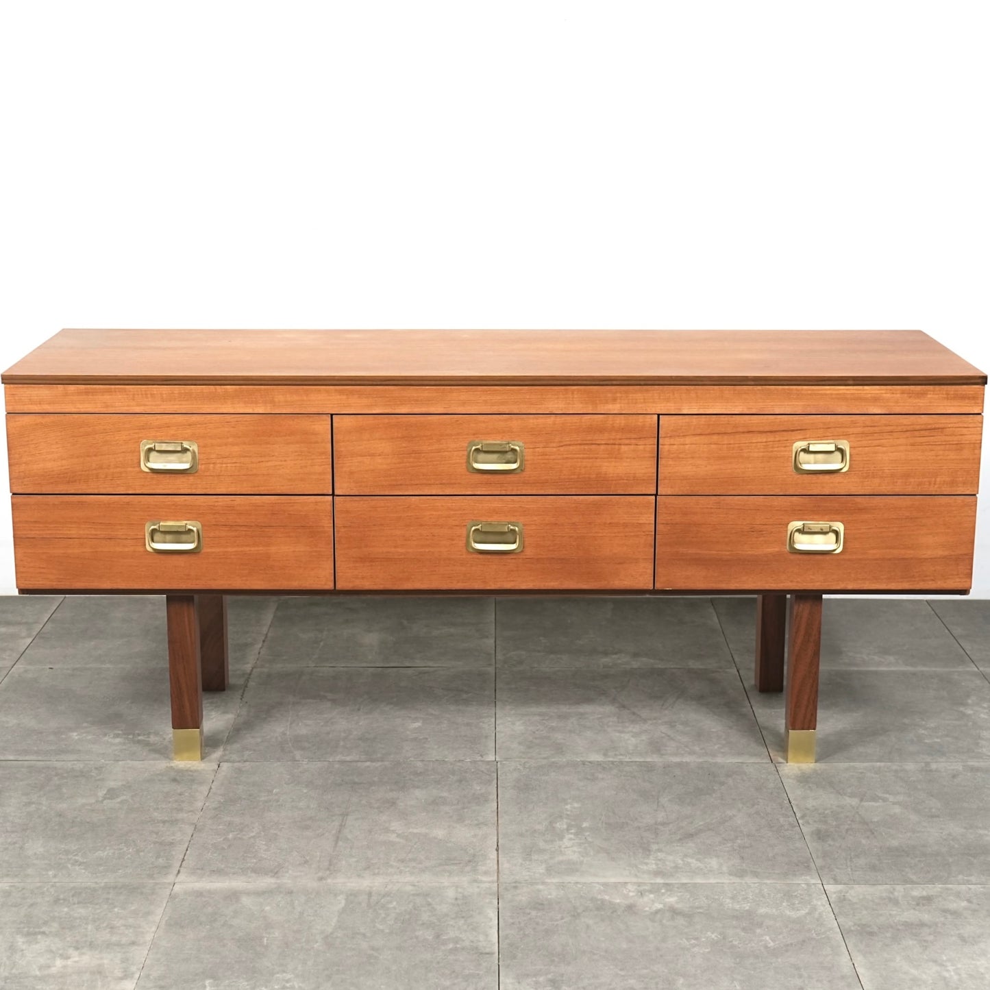 イギリスヴィンテージ サイドボード