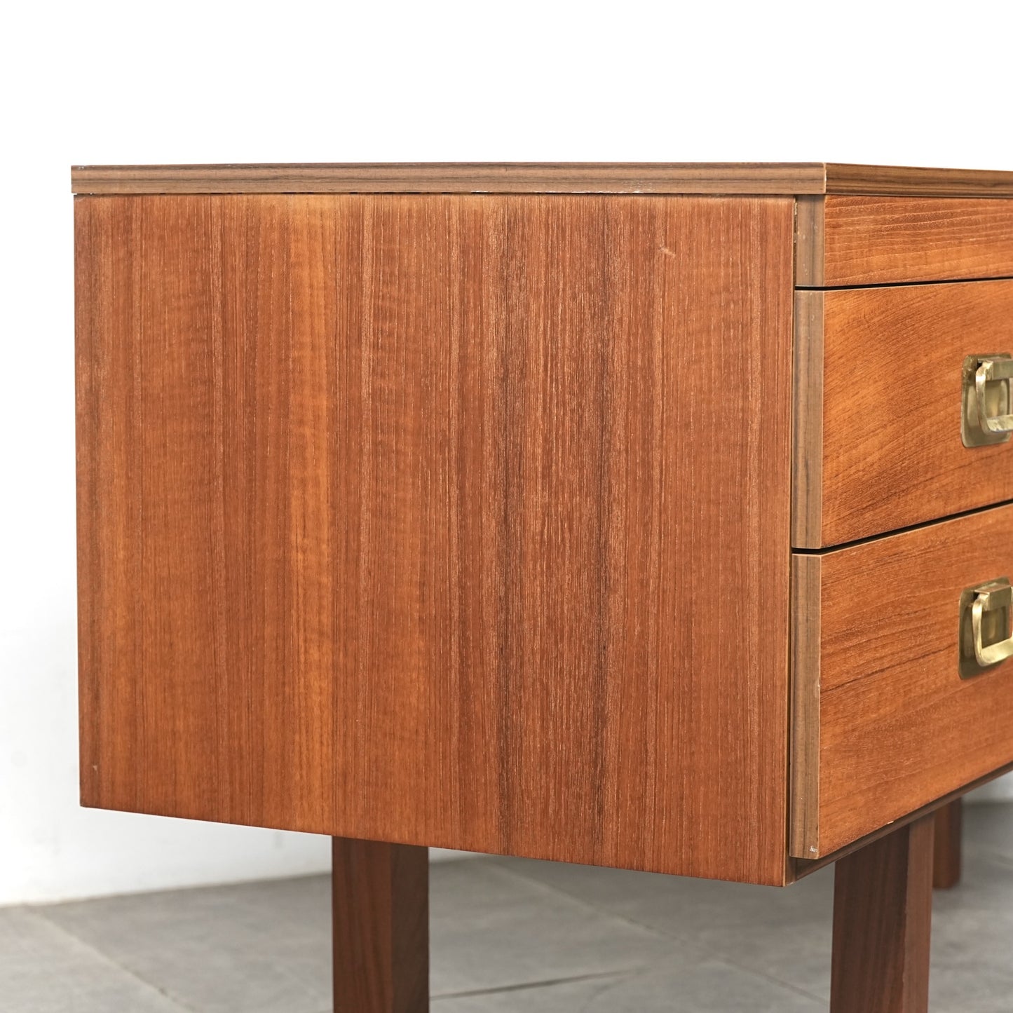 イギリスヴィンテージ サイドボード