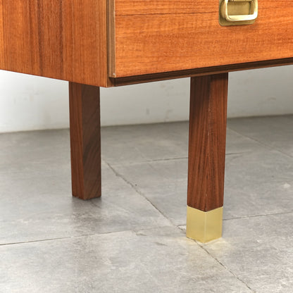 イギリスヴィンテージ サイドボード