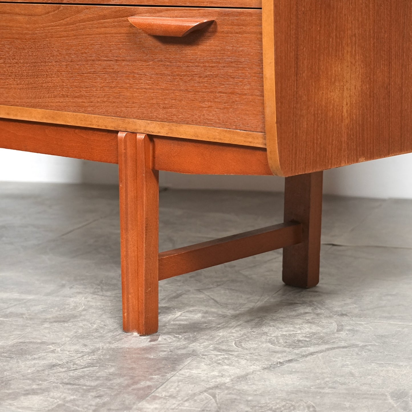 イギリスヴィンテージ キャビネット(ハイサイドボード)