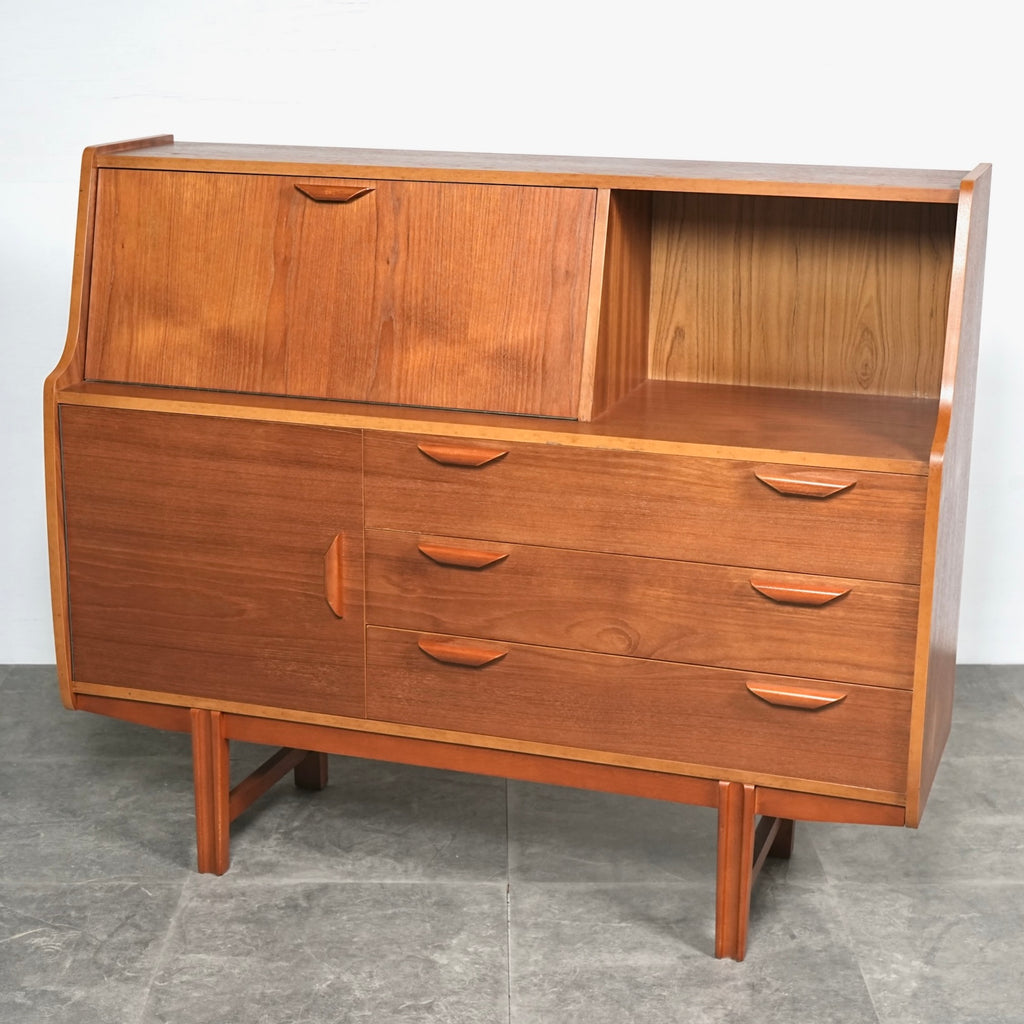 イギリスヴィンテージ キャビネット(ハイサイドボード)