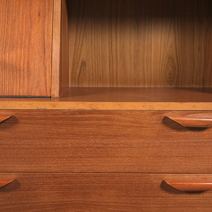 イギリスヴィンテージ キャビネット(ハイサイドボード)