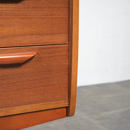 イギリスヴィンテージ キャビネット(ハイサイドボード)