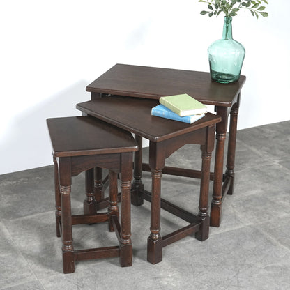 英国クラシックヴィンテージ ネストテーブル