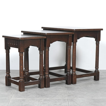 英国クラシックヴィンテージ ネストテーブル