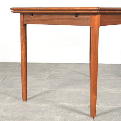 デンマークヴィンテージ ドローリーフ テーブル