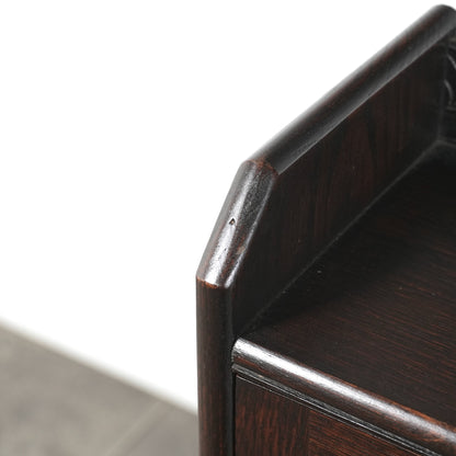 英国アンティーク ガラスキャビネット