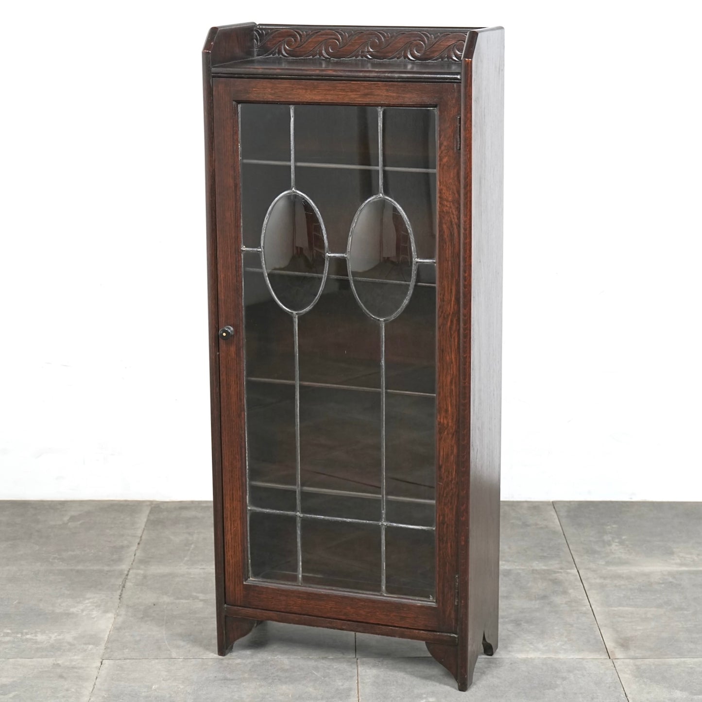 英国アンティーク ガラスキャビネット