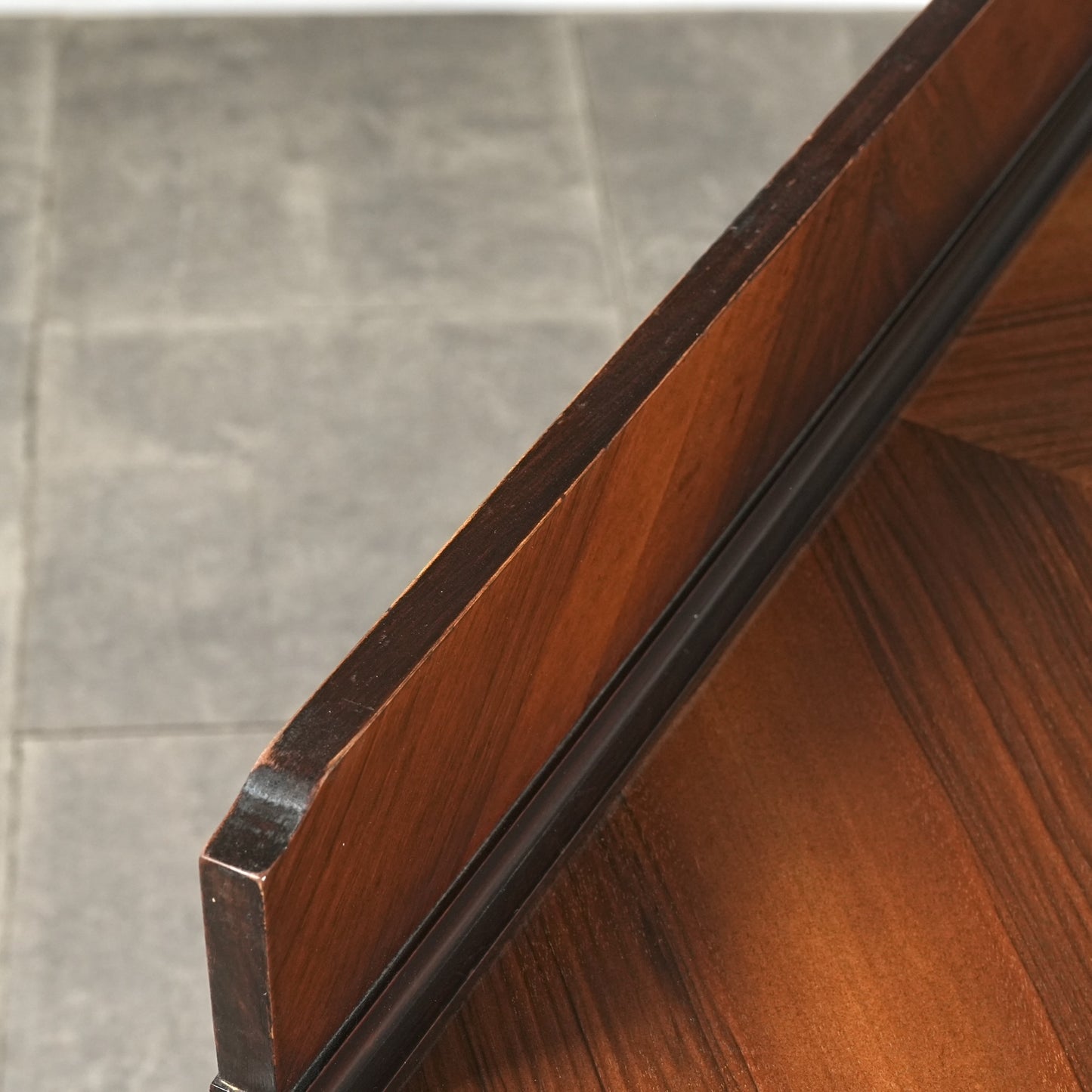 英国アンティーク キャビネット