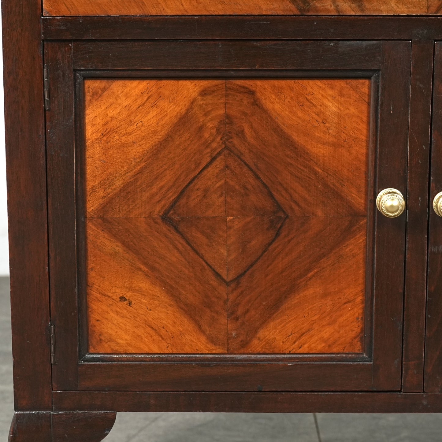 英国アンティーク キャビネット