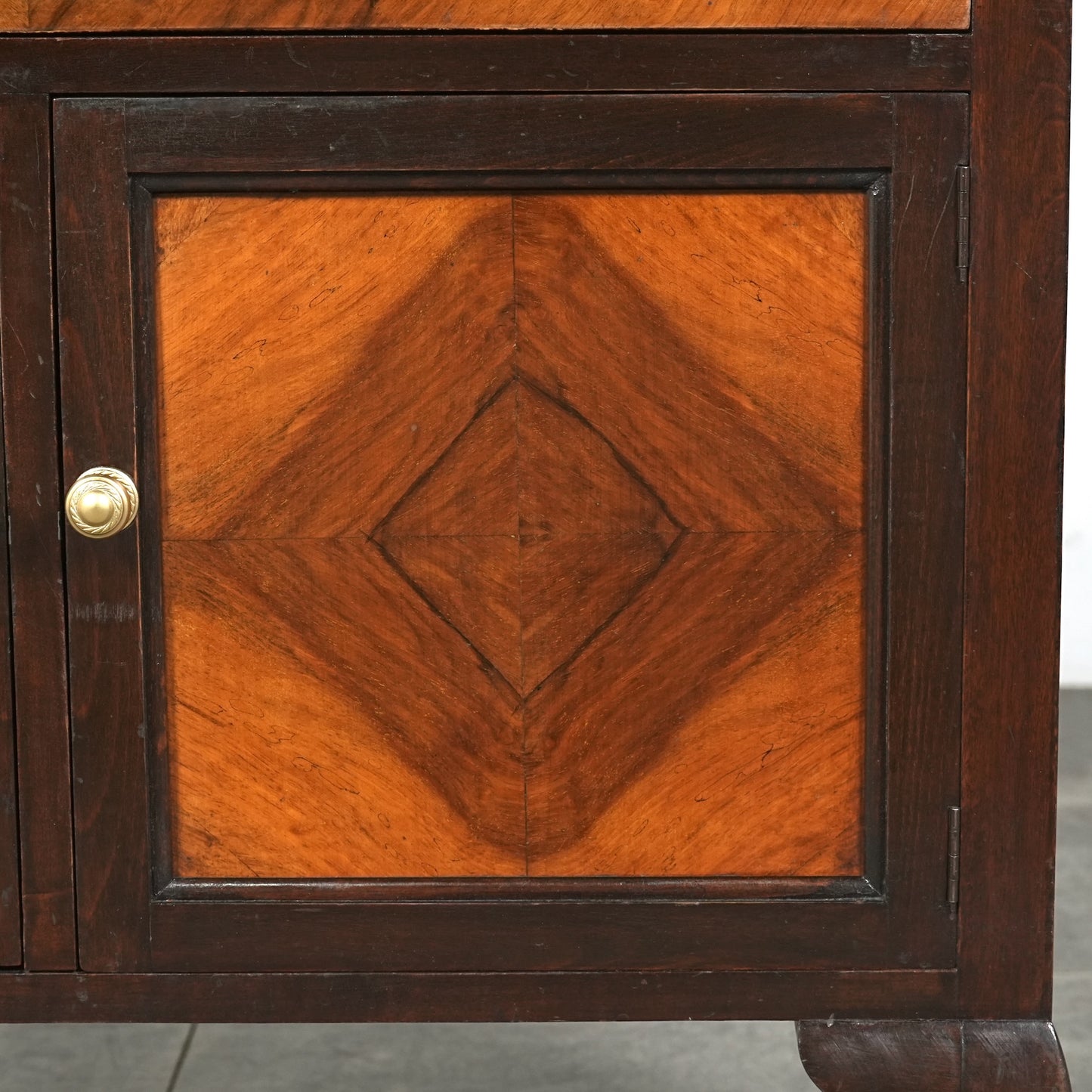 英国アンティーク キャビネット