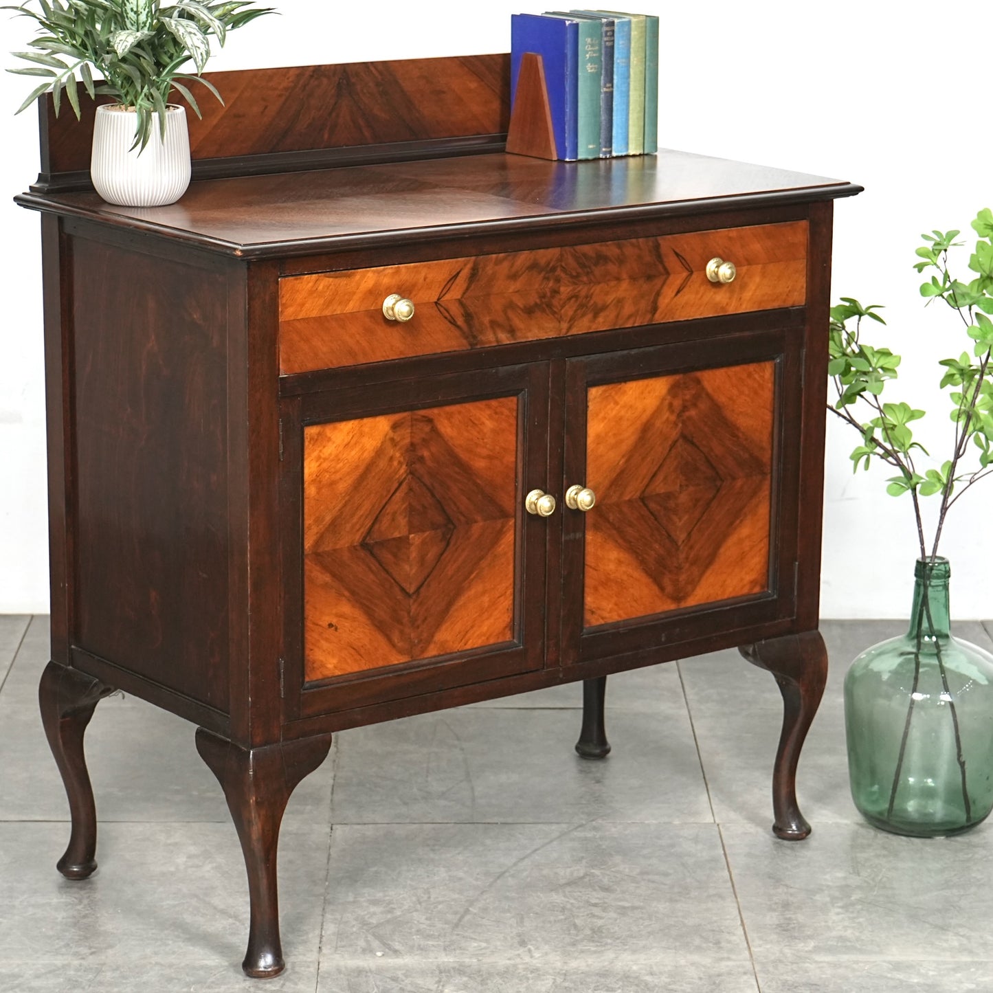 英国アンティーク キャビネット