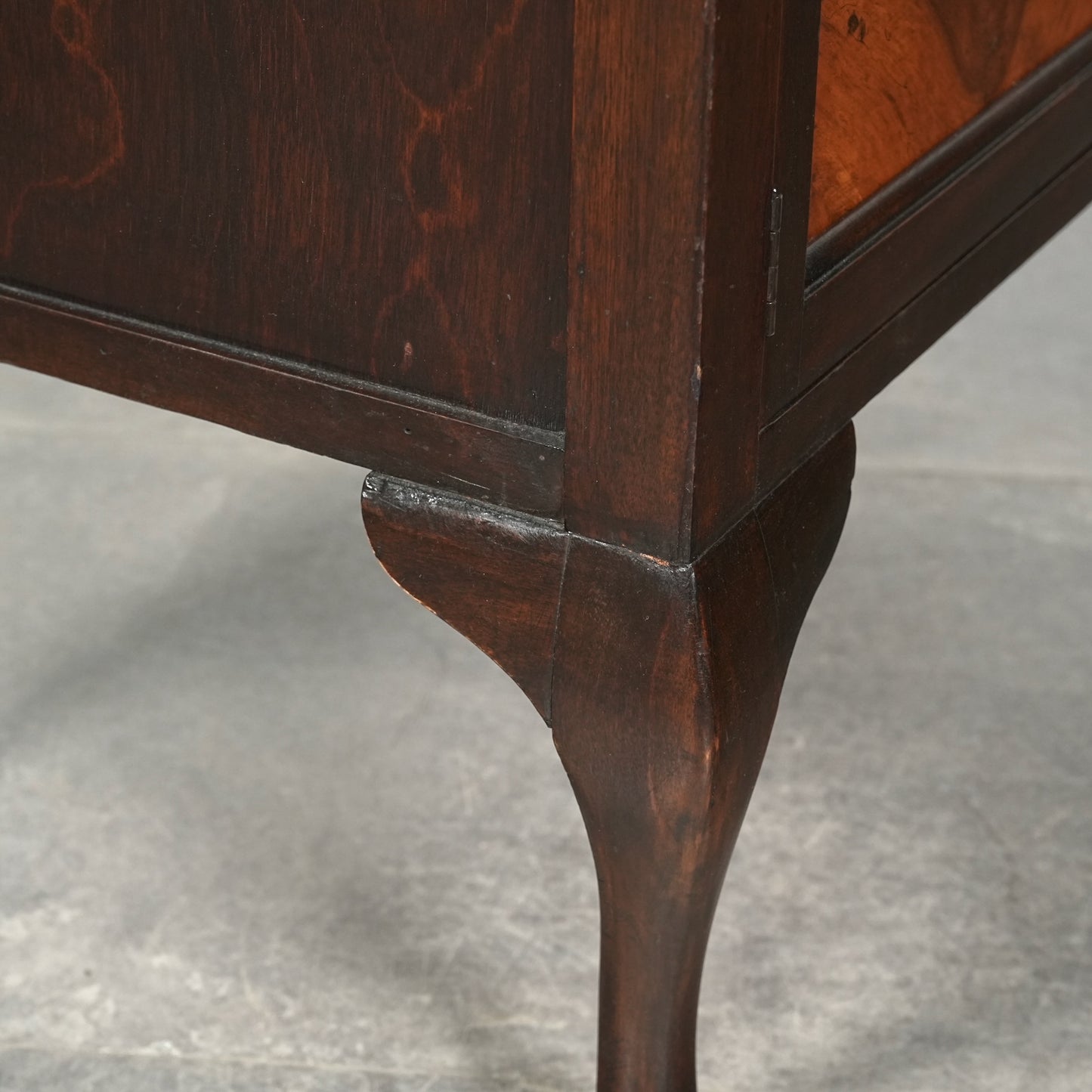 英国アンティーク キャビネット