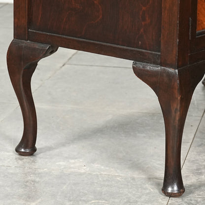 英国アンティーク キャビネット