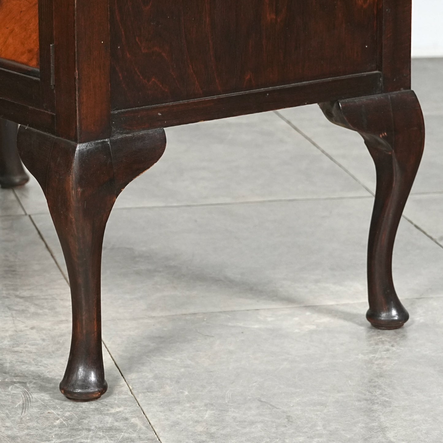 英国アンティーク キャビネット