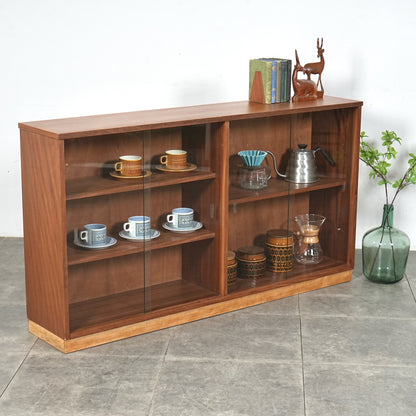 イギリスヴィンテージ ガラスキャビネット