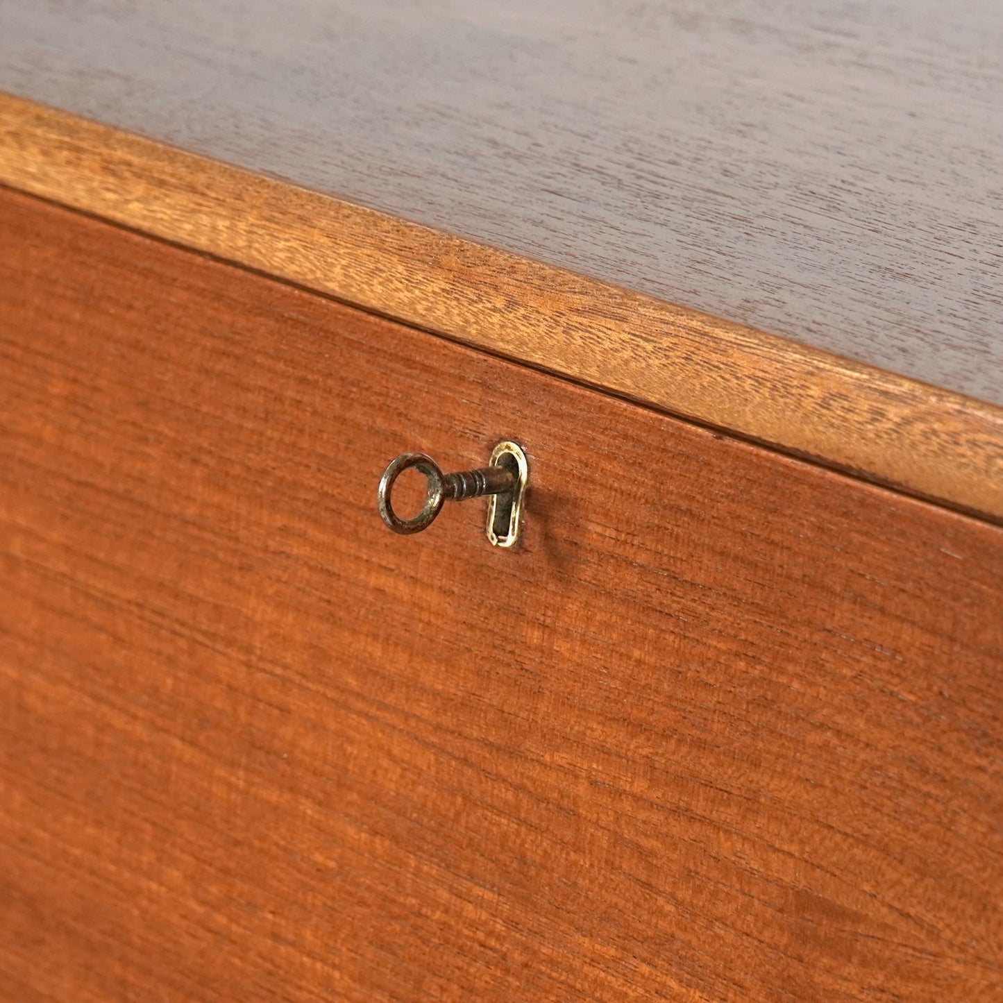 【Jentique】ヴィンテージ ライティングビューロー