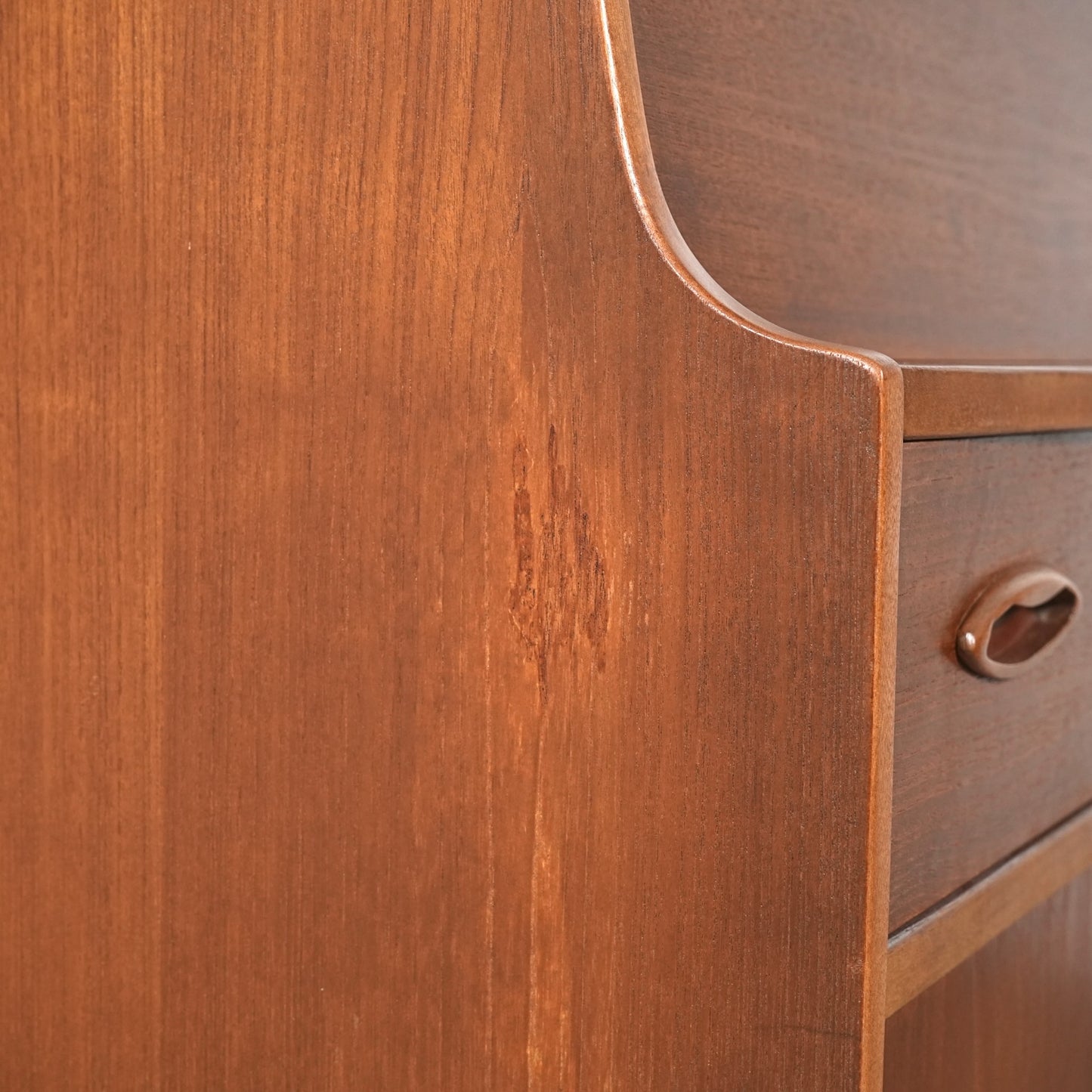 【Jentique】ヴィンテージ ライティングビューロー