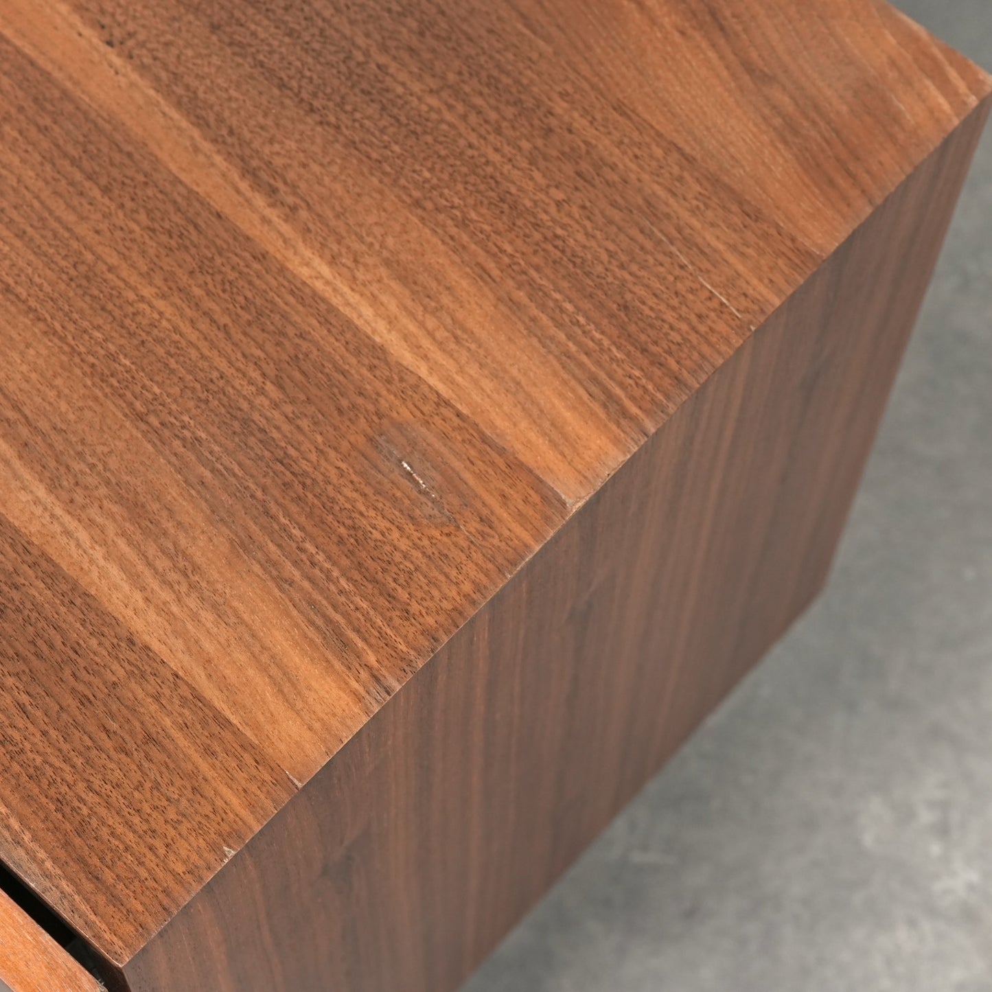 イギリスヴィンテージ サイドキャビネット