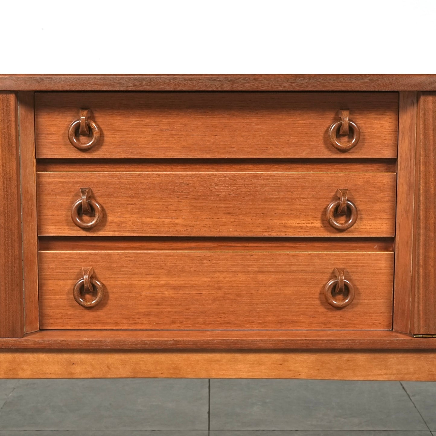 【Beautility】ヴィンテージ サイドボード