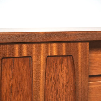 【Beautility】ヴィンテージ サイドボード