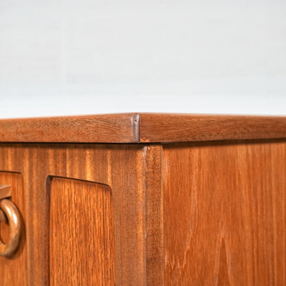 【Beautility】ヴィンテージ サイドボード