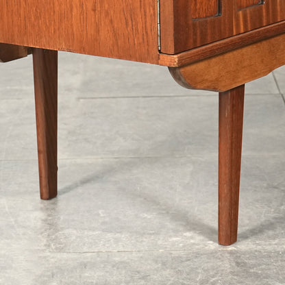 【Beautility】ヴィンテージ サイドボード