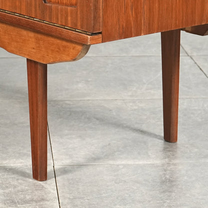 【Beautility】ヴィンテージ サイドボード