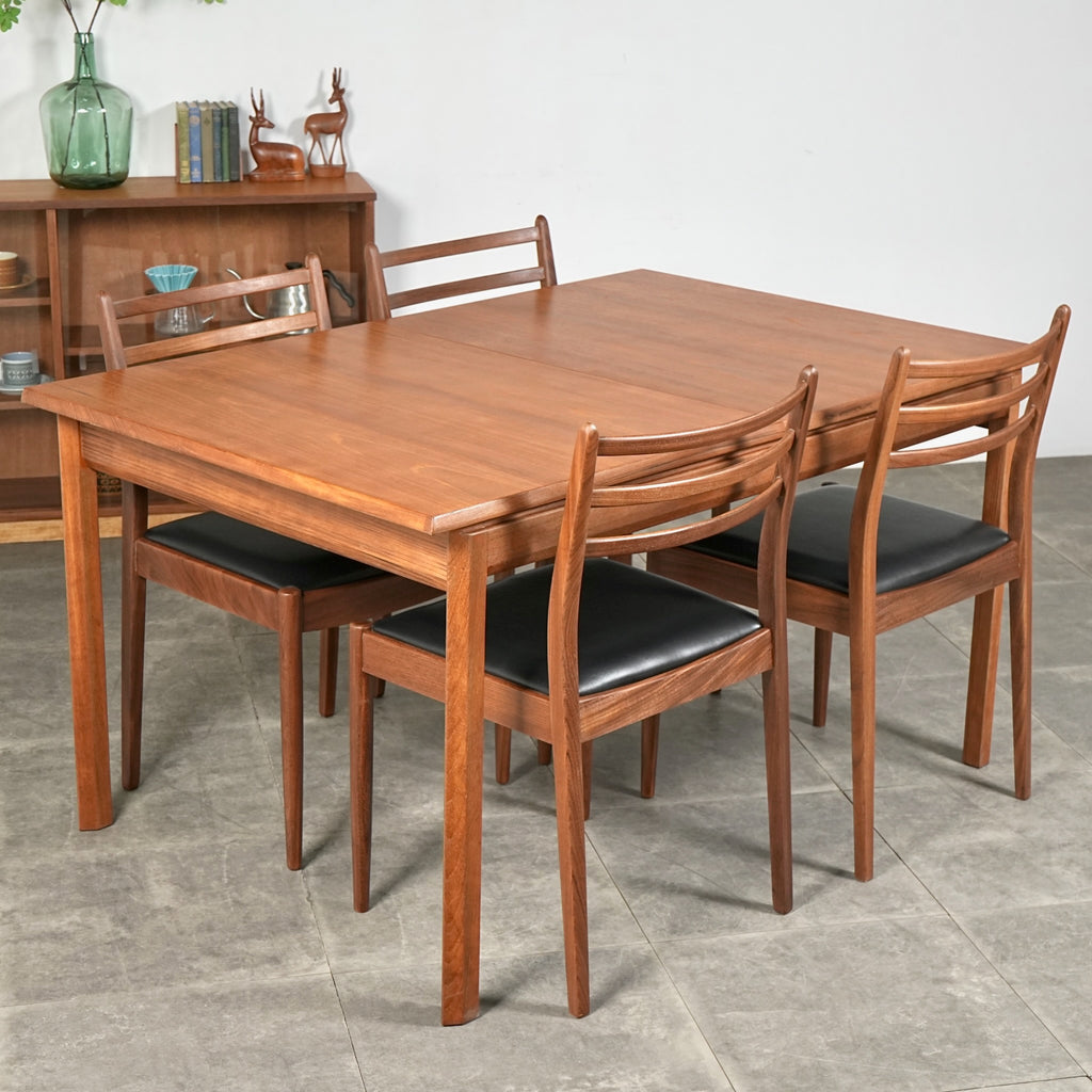 【White&Newton】エクステンション ダイニングテーブル