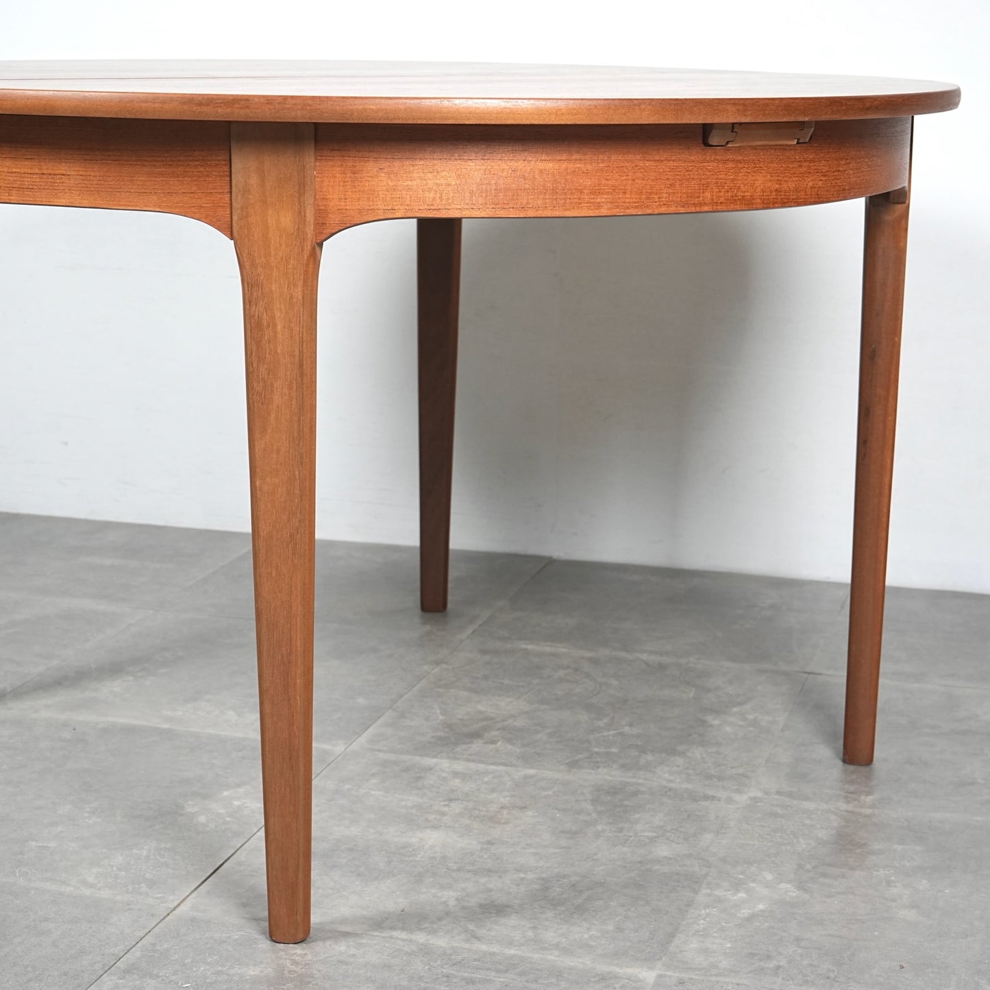 【NATHAN】エクステンション ラウンドテーブル