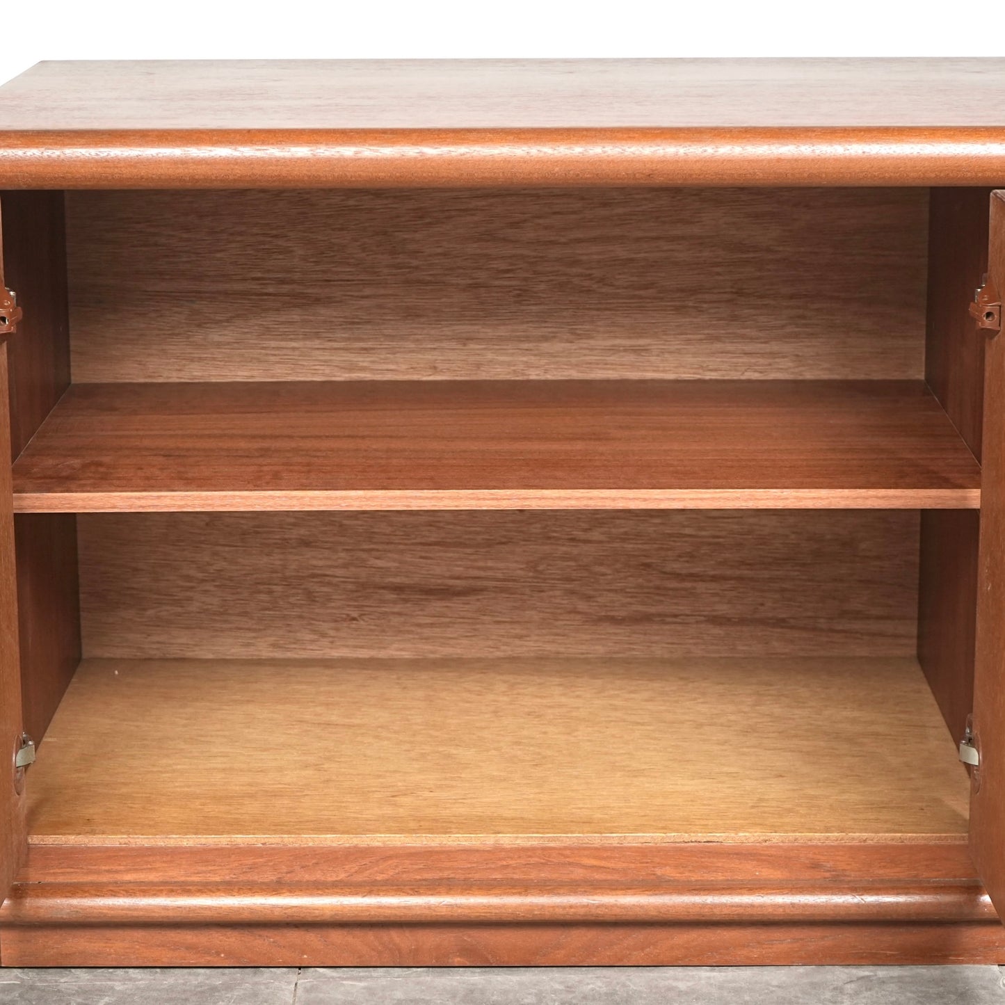 【Meredew】ヴィンテージ サイドボード