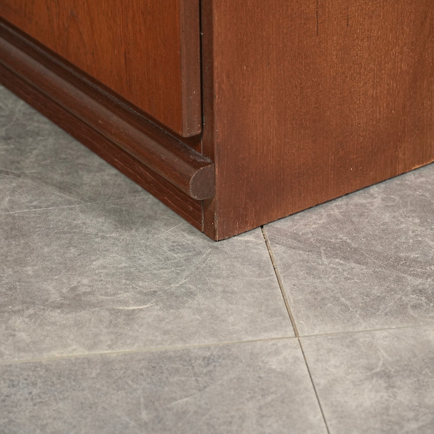 【Meredew】ヴィンテージ サイドボード