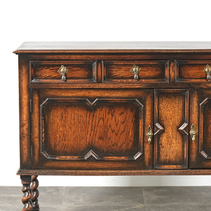 英国アンティーク サイドボード