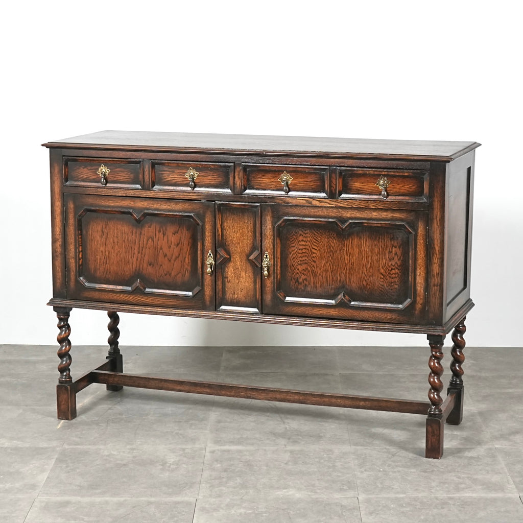 英国アンティーク サイドボード