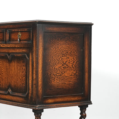 英国アンティーク サイドボード