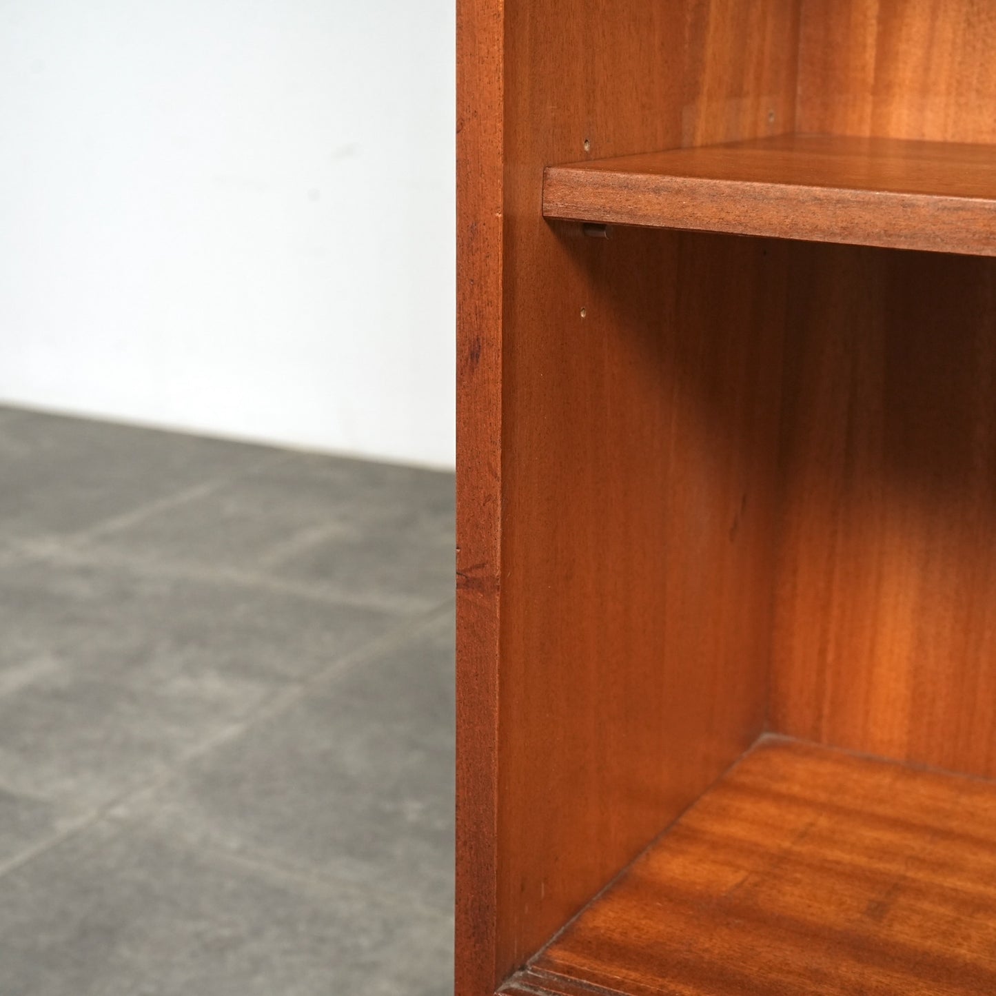 イギリスヴィンテージ ガラスキャビネット