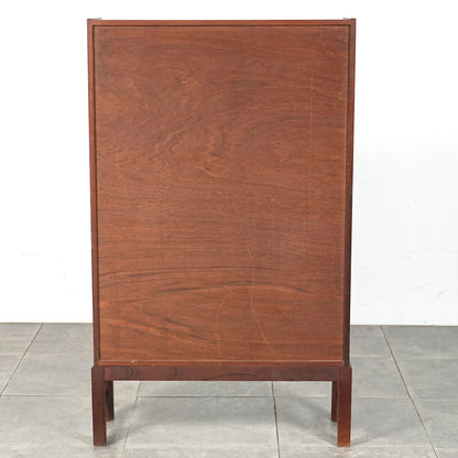 イギリスヴィンテージ ガラスキャビネット