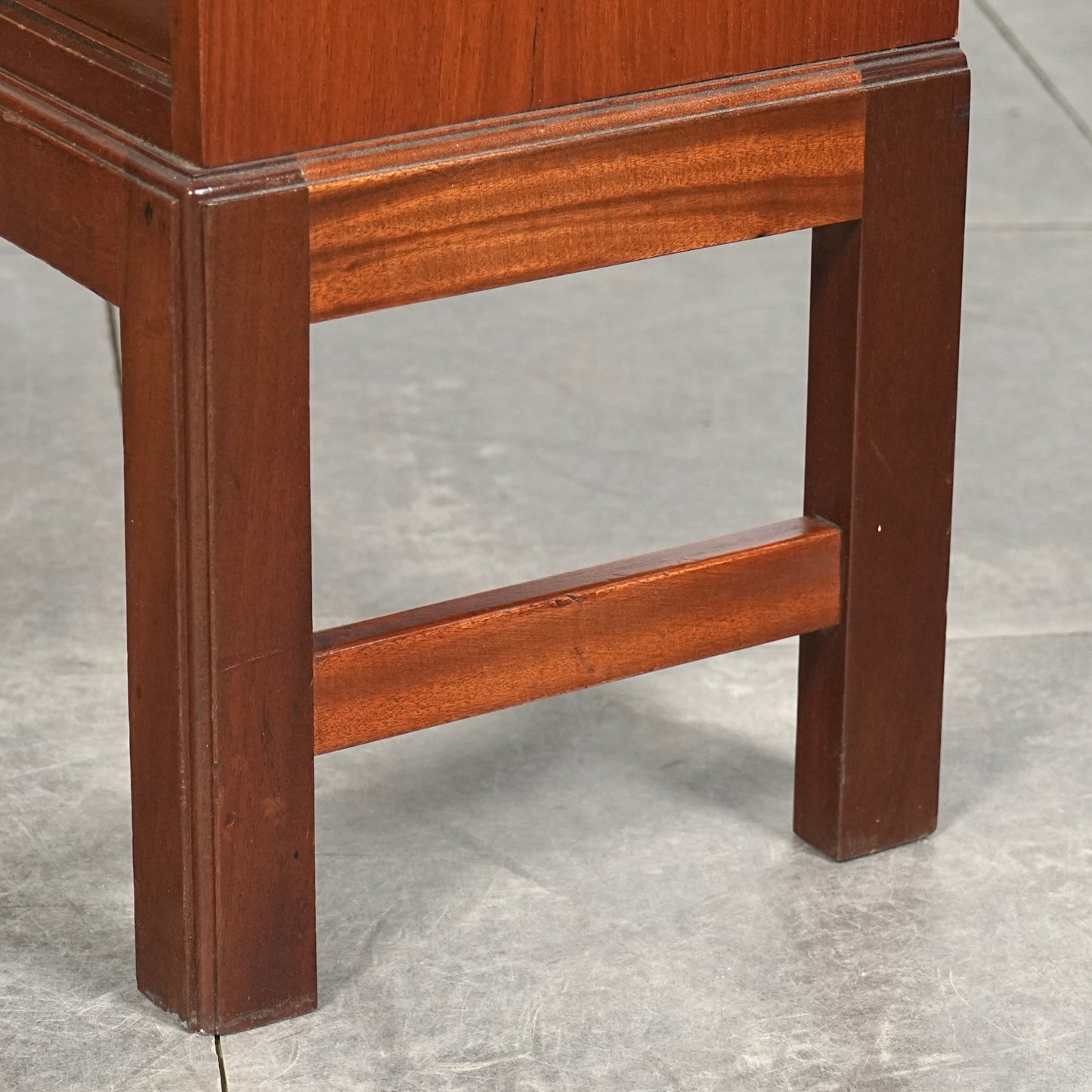 イギリスヴィンテージ ガラスキャビネット