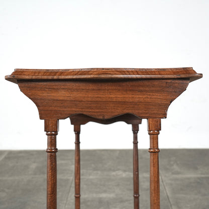 英国アンティーク ネストテーブル