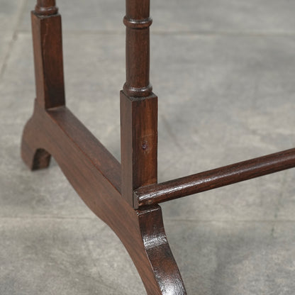 英国アンティーク ネストテーブル