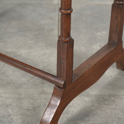 英国アンティーク ネストテーブル