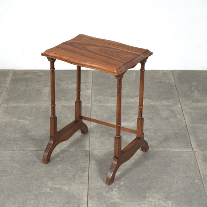 英国アンティーク ネストテーブル