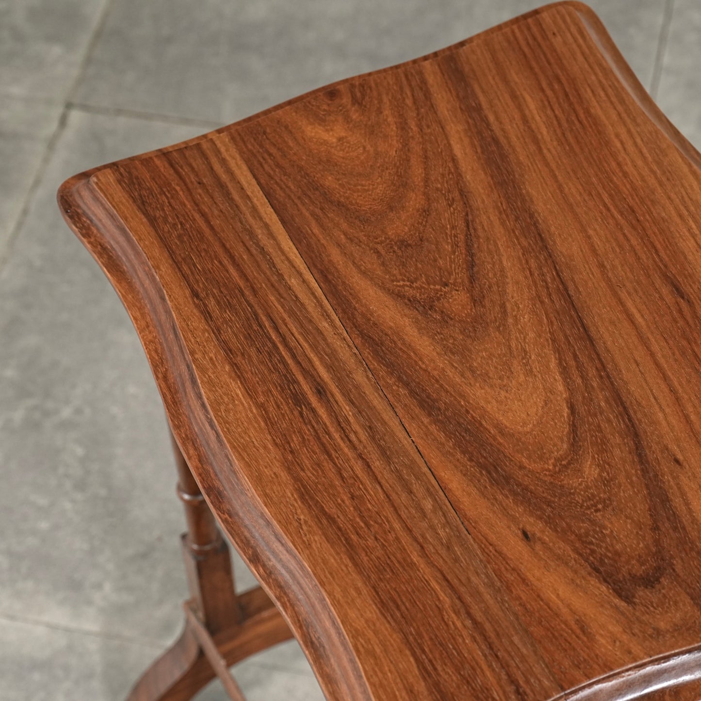 英国アンティーク ネストテーブル