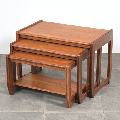 イギリスヴィンテージ ネストテーブル