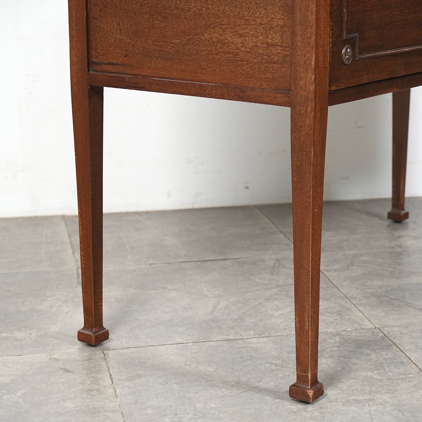 英国アンティーク キャビネット