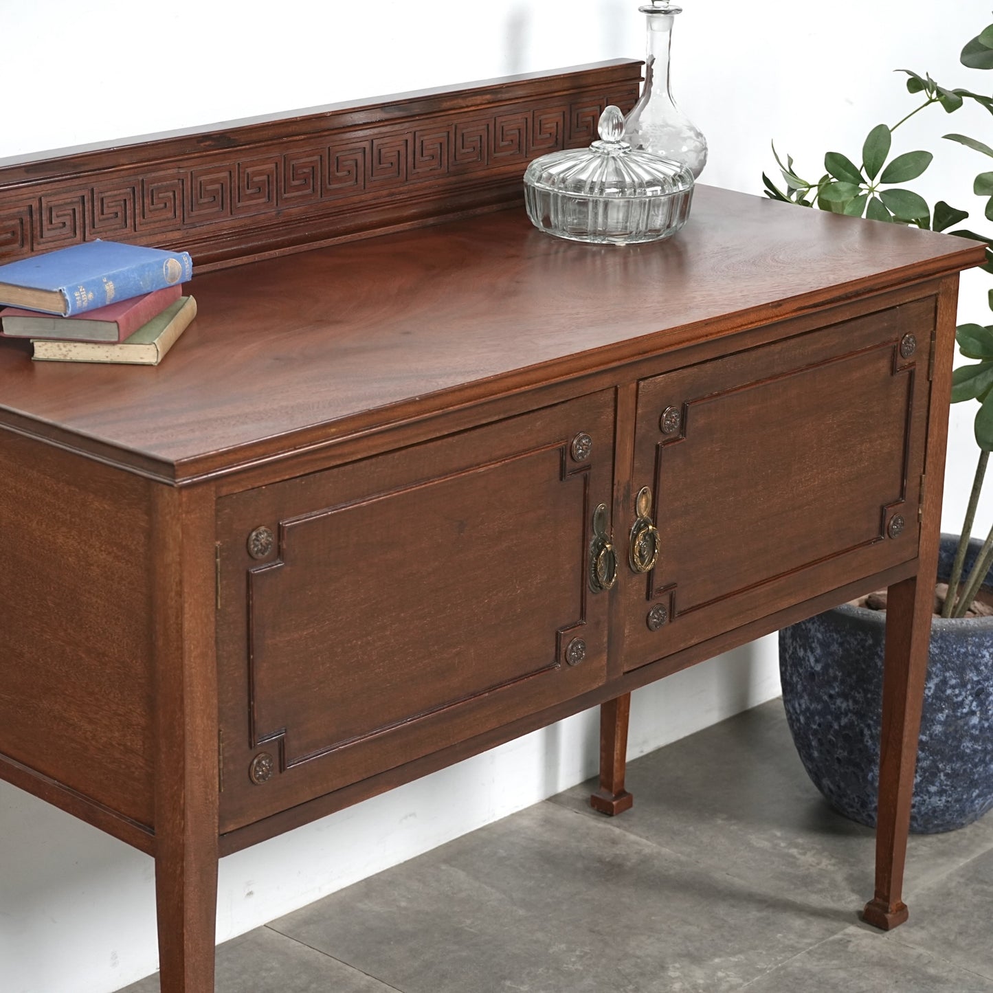 英国アンティーク キャビネット