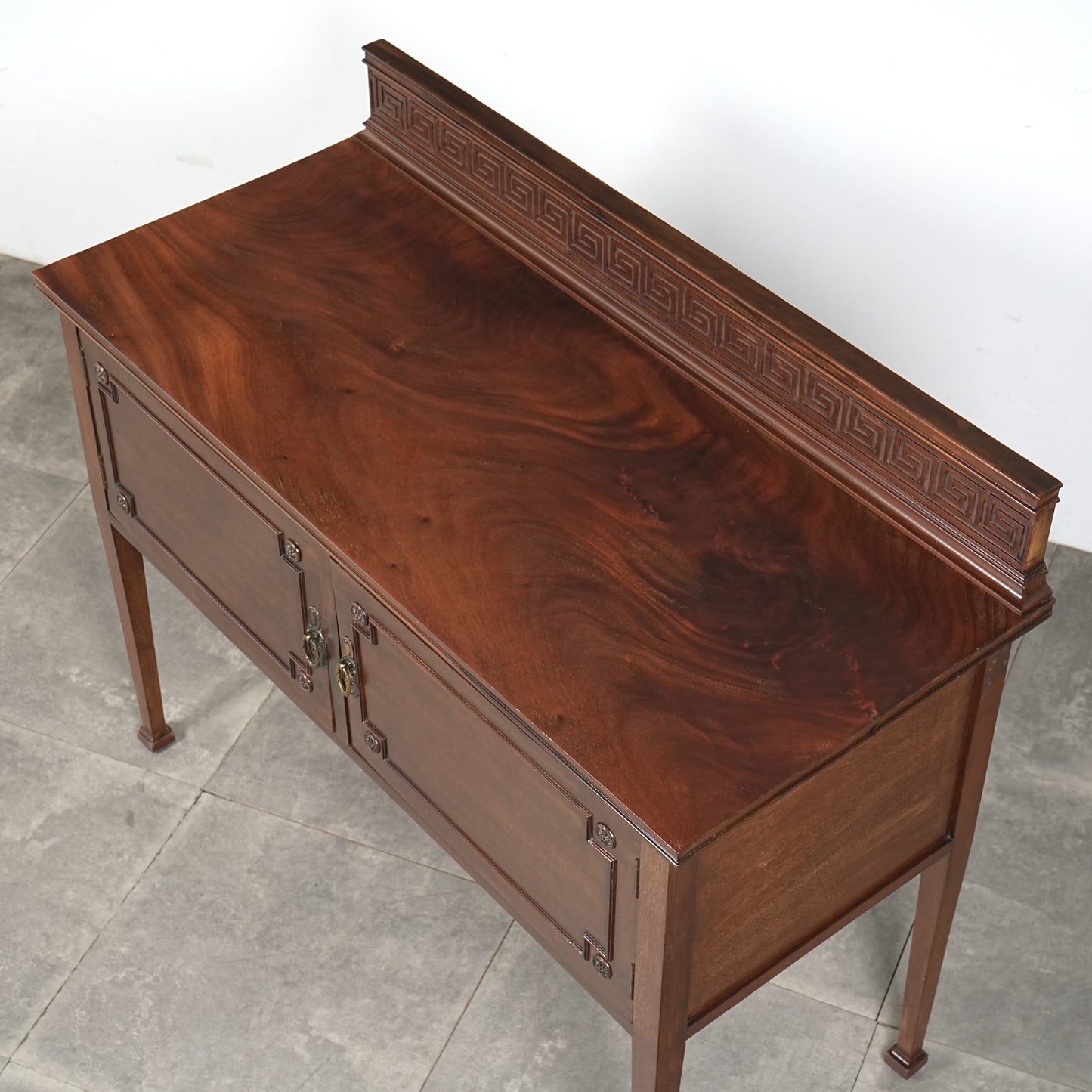 英国アンティーク キャビネット