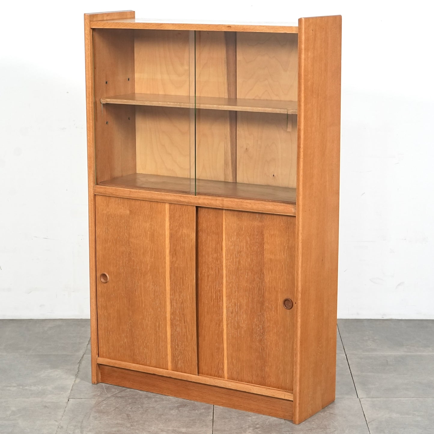 イギリスヴィンテージ ガラスキャビネット